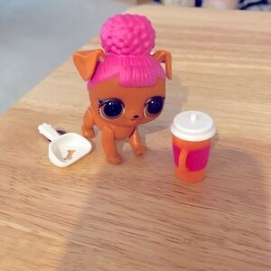 L.O.L Surprise Pet Hoops Dogg Ruff Rocker with drink cup and scooper.